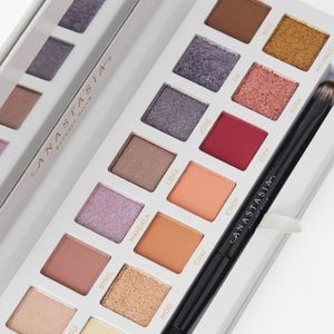 Anastasia Beverly Hills Carli Bybel Palette